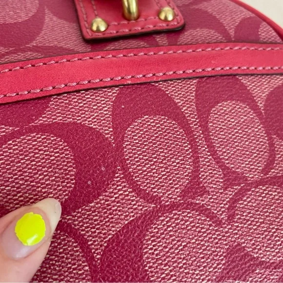 Coach Pink and White Mini Bag - Picture 3 of 16